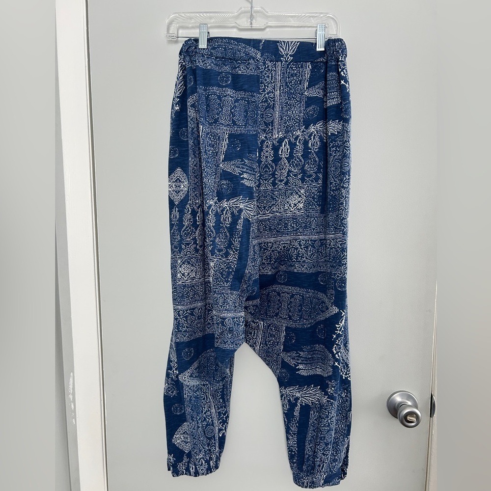 Free People Intimately Good Juju Drop Crotch Joggers Blue Boho Print Size Small - Picture 2 of 10